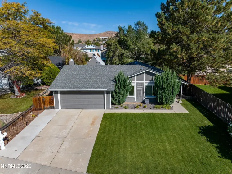 876 Pinewood, Sparks, Nevada 89434, 3 Bedrooms Bedrooms, ,2 BathroomsBathrooms,Residential,Residential,Pinewood,260003430