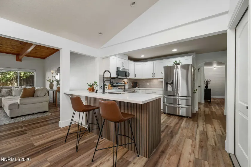 876 Pinewood, Sparks, Nevada 89434, 3 Bedrooms Bedrooms, ,2 BathroomsBathrooms,Residential,Residential,Pinewood,260003430