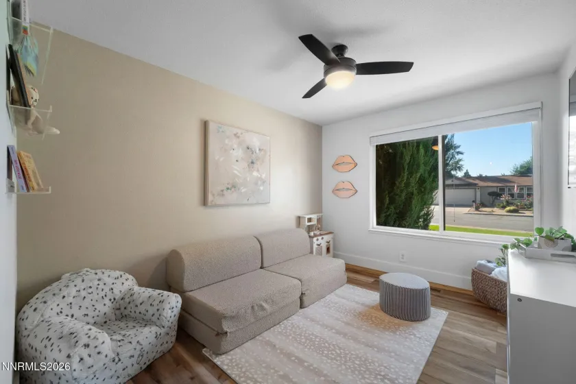 876 Pinewood, Sparks, Nevada 89434, 3 Bedrooms Bedrooms, ,2 BathroomsBathrooms,Residential,Residential,Pinewood,260003430