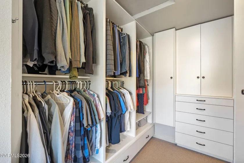 4241 Dant, Reno, Nevada 89509, 4 Bedrooms Bedrooms, ,4 BathroomsBathrooms,Residential,Residential,Dant,260003409