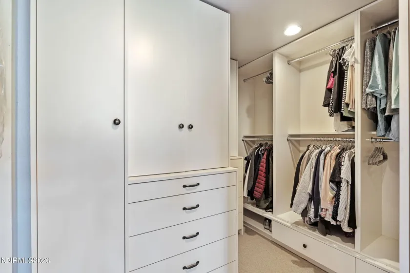 4241 Dant, Reno, Nevada 89509, 4 Bedrooms Bedrooms, ,4 BathroomsBathrooms,Residential,Residential,Dant,260003409