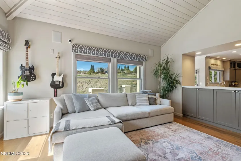 4241 Dant, Reno, Nevada 89509, 4 Bedrooms Bedrooms, ,4 BathroomsBathrooms,Residential,Residential,Dant,260003409