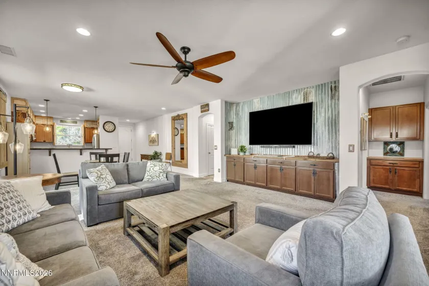 8010 Anselmo, Reno, Nevada 89523, 3 Bedrooms Bedrooms, ,2 BathroomsBathrooms,Residential,Residential,Anselmo,260003419