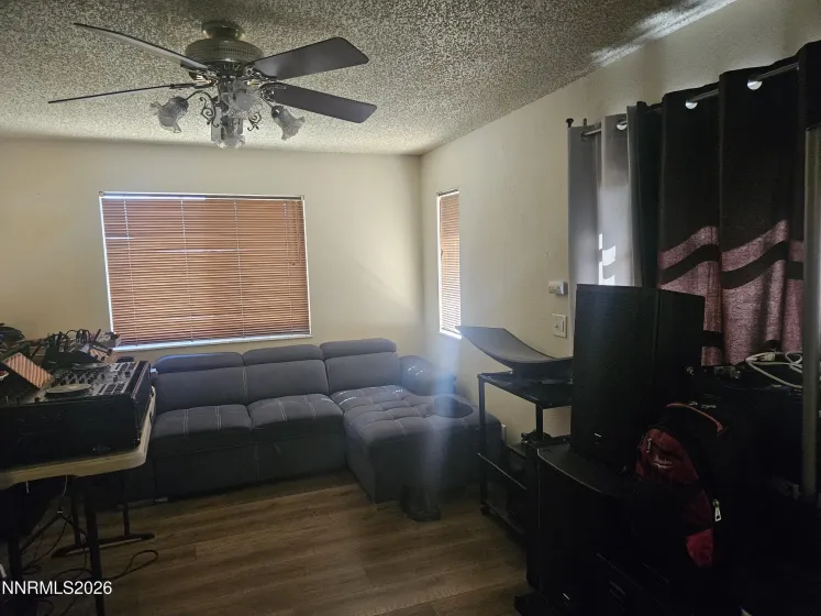 4360 Camino Lindo, Reno, Nevada 89502, 4 Bedrooms Bedrooms, ,3 BathroomsBathrooms,Residential,Residential,Camino Lindo,260003433