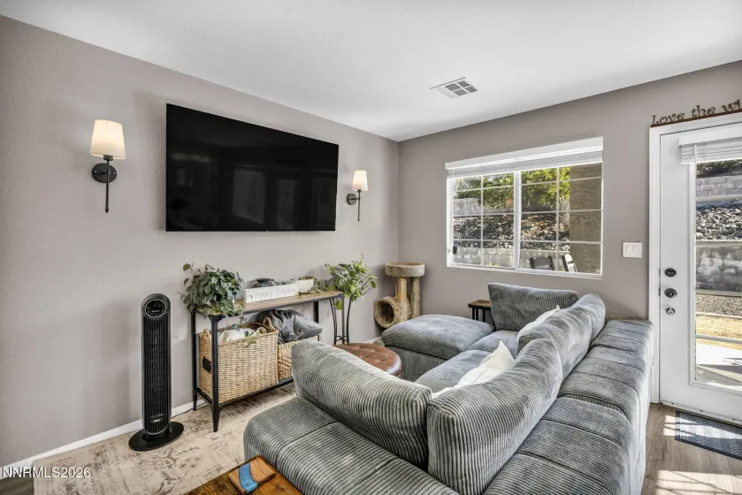 5650 El Paseo, Sparks, Nevada 89436, 2 Bedrooms Bedrooms, ,3 BathroomsBathrooms,Residential,Residential,El Paseo,260003436