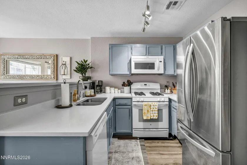 5650 El Paseo, Sparks, Nevada 89436, 2 Bedrooms Bedrooms, ,3 BathroomsBathrooms,Residential,Residential,El Paseo,260003436