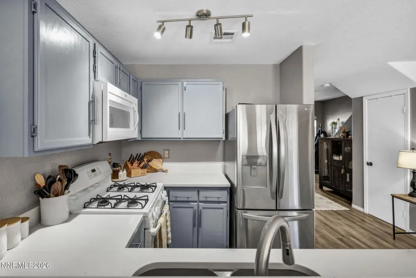 5650 El Paseo, Sparks, Nevada 89436, 2 Bedrooms Bedrooms, ,3 BathroomsBathrooms,Residential,Residential,El Paseo,260003436