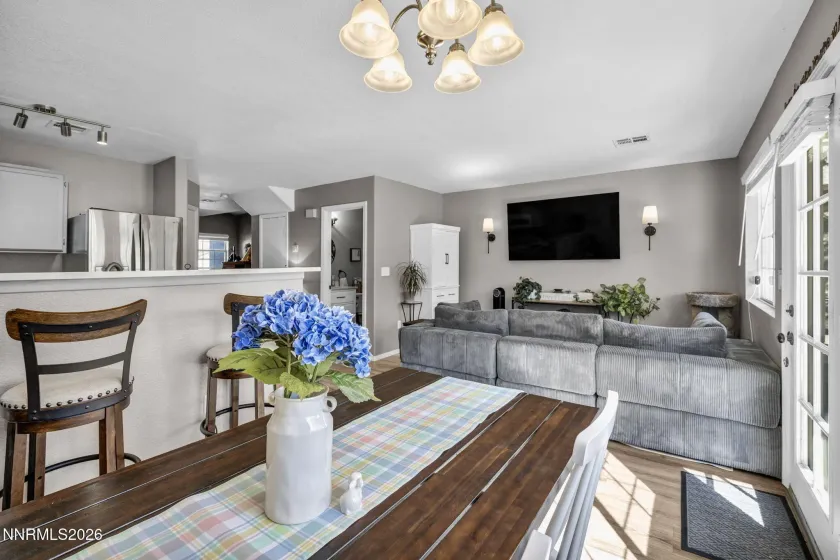 5650 El Paseo, Sparks, Nevada 89436, 2 Bedrooms Bedrooms, ,3 BathroomsBathrooms,Residential,Residential,El Paseo,260003436