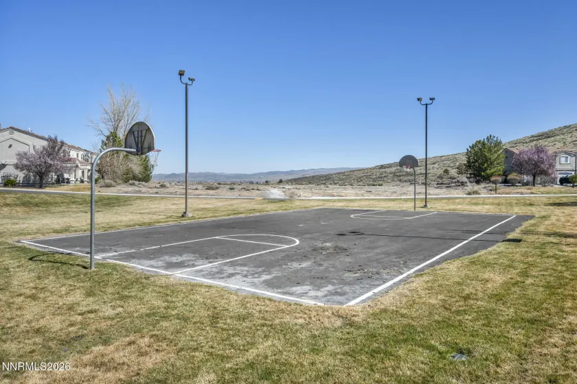 5650 El Paseo, Sparks, Nevada 89436, 2 Bedrooms Bedrooms, ,3 BathroomsBathrooms,Residential,Residential,El Paseo,260003436