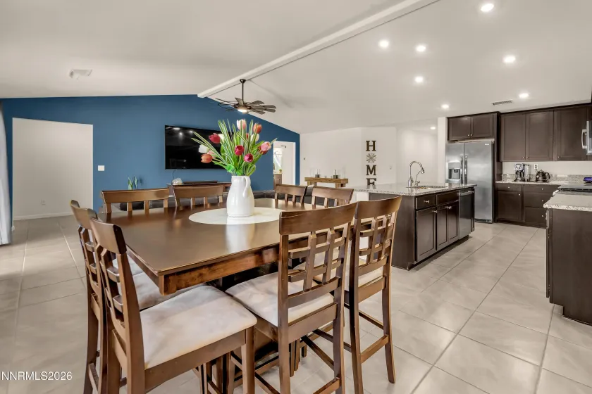 576 Pine Creek, Dayton, Nevada 89403, 4 Bedrooms Bedrooms, ,3 BathroomsBathrooms,Residential,Residential,Pine Creek,260003439