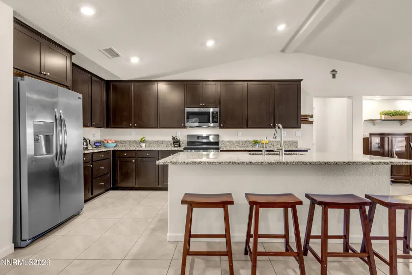 576 Pine Creek, Dayton, Nevada 89403, 4 Bedrooms Bedrooms, ,3 BathroomsBathrooms,Residential,Residential,Pine Creek,260003439