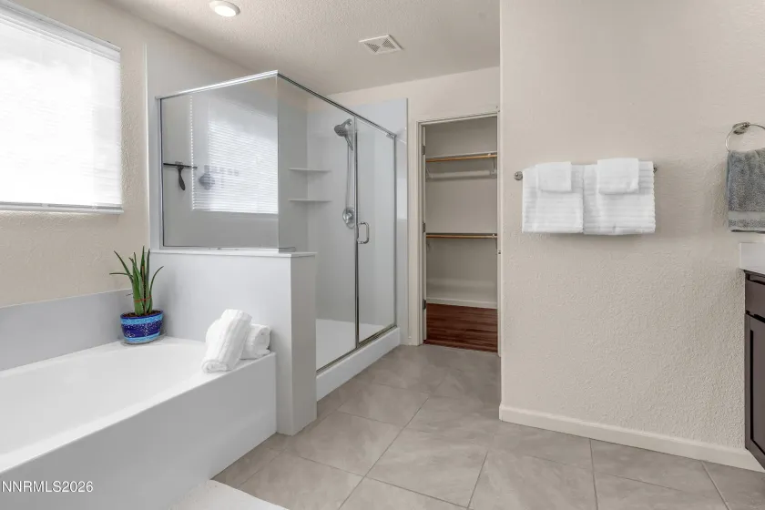 576 Pine Creek, Dayton, Nevada 89403, 4 Bedrooms Bedrooms, ,3 BathroomsBathrooms,Residential,Residential,Pine Creek,260003439