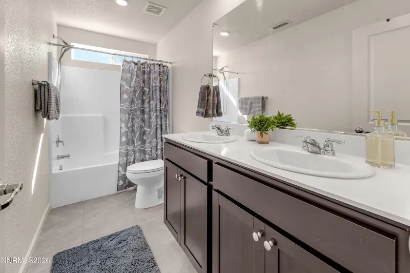 576 Pine Creek, Dayton, Nevada 89403, 4 Bedrooms Bedrooms, ,3 BathroomsBathrooms,Residential,Residential,Pine Creek,260003439