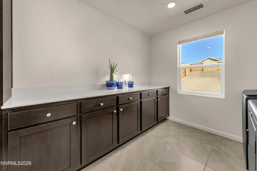 576 Pine Creek, Dayton, Nevada 89403, 4 Bedrooms Bedrooms, ,3 BathroomsBathrooms,Residential,Residential,Pine Creek,260003439