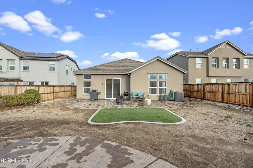 11325 Messina, Reno, Nevada 89521, 3 Bedrooms Bedrooms, ,2 BathroomsBathrooms,Residential,Residential,Messina,250056703