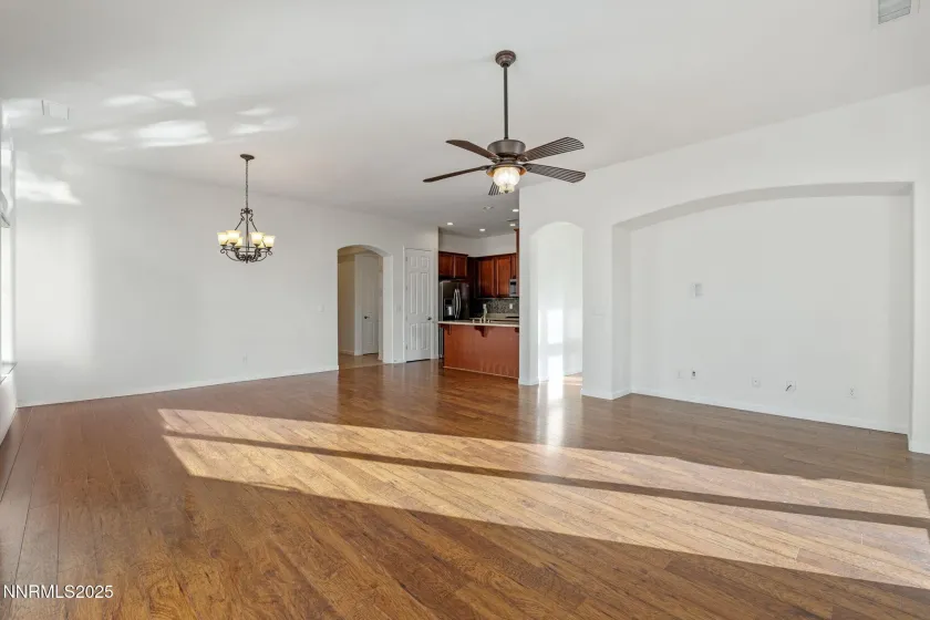 11325 Messina, Reno, Nevada 89521, 3 Bedrooms Bedrooms, ,2 BathroomsBathrooms,Residential,Residential,Messina,250056703