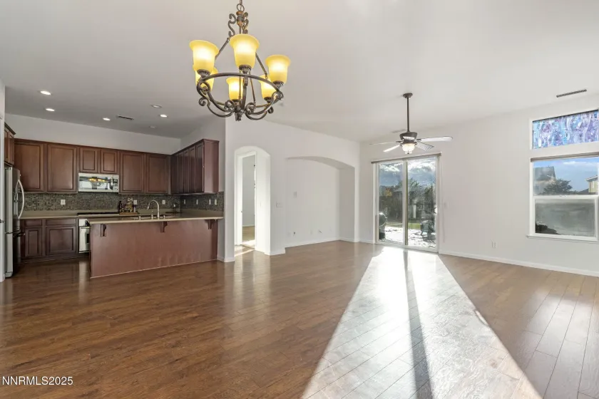 11325 Messina, Reno, Nevada 89521, 3 Bedrooms Bedrooms, ,2 BathroomsBathrooms,Residential,Residential,Messina,250056703