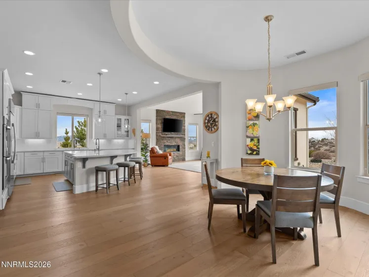 5452 Salmon River, Reno, Nevada 89511, 4 Bedrooms Bedrooms, ,4 BathroomsBathrooms,Residential,Residential,Salmon River,260001555