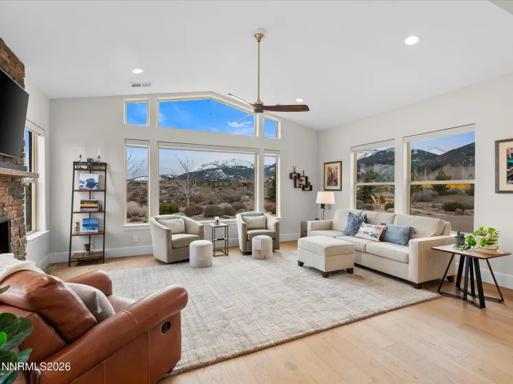 5452 Salmon River, Reno, Nevada 89511, 4 Bedrooms Bedrooms, ,4 BathroomsBathrooms,Residential,Residential,Salmon River,260001555