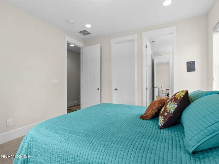 5452 Salmon River, Reno, Nevada 89511, 4 Bedrooms Bedrooms, ,4 BathroomsBathrooms,Residential,Residential,Salmon River,260001555