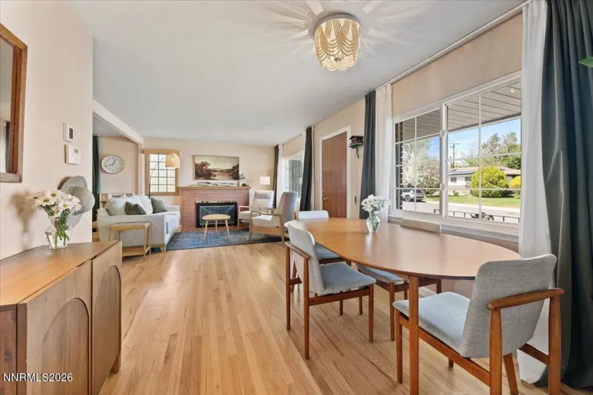 730 Maplewood, Reno, Nevada 89509, 3 Bedrooms Bedrooms, ,2 BathroomsBathrooms,Residential,Residential,Maplewood,260003445