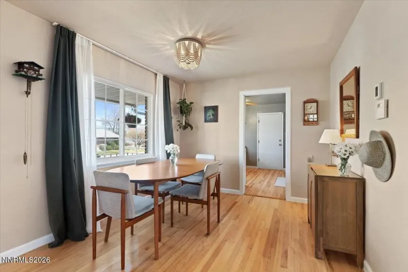 730 Maplewood, Reno, Nevada 89509, 3 Bedrooms Bedrooms, ,2 BathroomsBathrooms,Residential,Residential,Maplewood,260003445