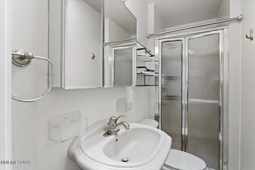 730 Maplewood, Reno, Nevada 89509, 3 Bedrooms Bedrooms, ,2 BathroomsBathrooms,Residential,Residential,Maplewood,260003445