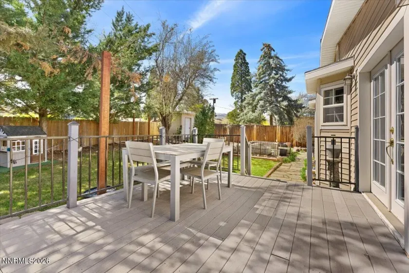 730 Maplewood, Reno, Nevada 89509, 3 Bedrooms Bedrooms, ,2 BathroomsBathrooms,Residential,Residential,Maplewood,260003445