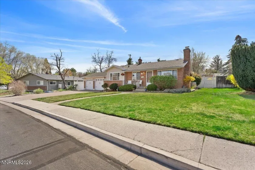 730 Maplewood, Reno, Nevada 89509, 3 Bedrooms Bedrooms, ,2 BathroomsBathrooms,Residential,Residential,Maplewood,260003445