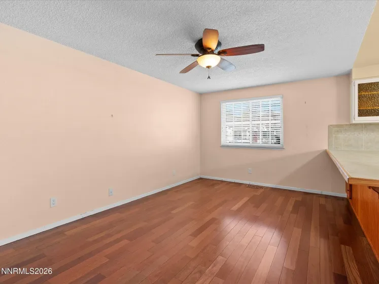 719 Palmwood, Sparks, Nevada 89434, 3 Bedrooms Bedrooms, ,2 BathroomsBathrooms,Residential,Residential,Palmwood,260003448