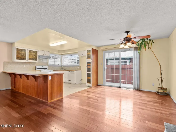 719 Palmwood, Sparks, Nevada 89434, 3 Bedrooms Bedrooms, ,2 BathroomsBathrooms,Residential,Residential,Palmwood,260003448