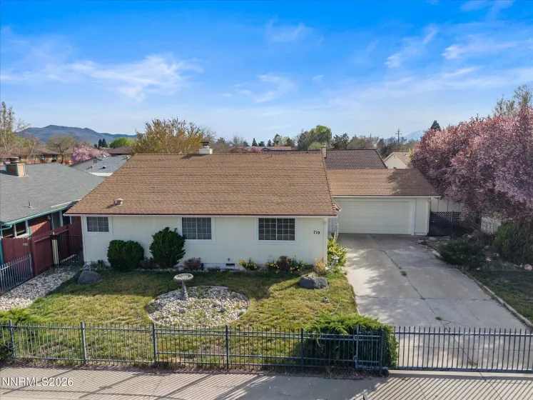 719 Palmwood, Sparks, Nevada 89434, 3 Bedrooms Bedrooms, ,2 BathroomsBathrooms,Residential,Residential,Palmwood,260003448