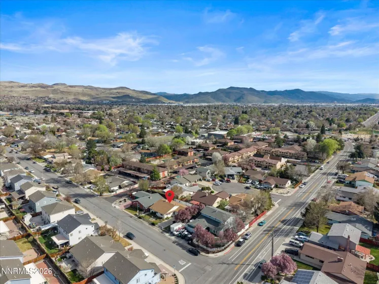 719 Palmwood, Sparks, Nevada 89434, 3 Bedrooms Bedrooms, ,2 BathroomsBathrooms,Residential,Residential,Palmwood,260003448