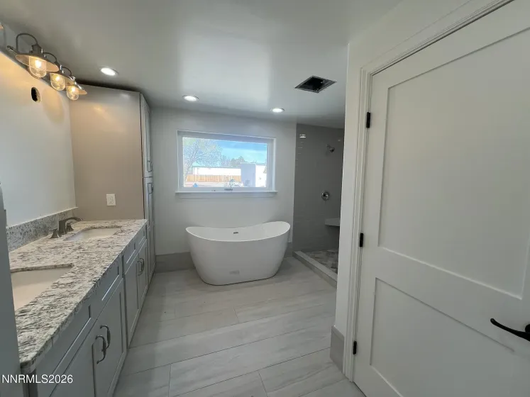 95 Hercules, Sparks, Nevada 89441, 3 Bedrooms Bedrooms, ,3 BathroomsBathrooms,Residential,Residential,Hercules,260003452