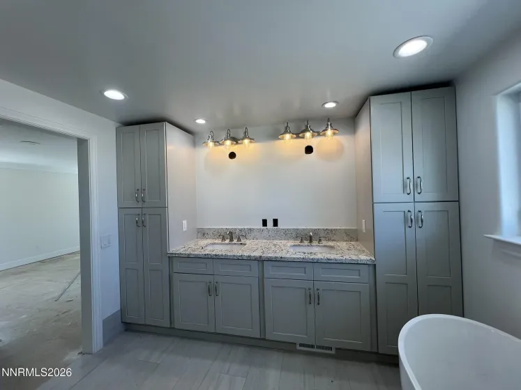 95 Hercules, Sparks, Nevada 89441, 3 Bedrooms Bedrooms, ,3 BathroomsBathrooms,Residential,Residential,Hercules,260003452