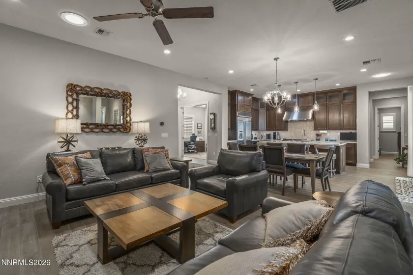 2289 White Clay, Reno, Nevada 89521, 2 Bedrooms Bedrooms, ,3 BathroomsBathrooms,Residential,Residential,White Clay,260003455