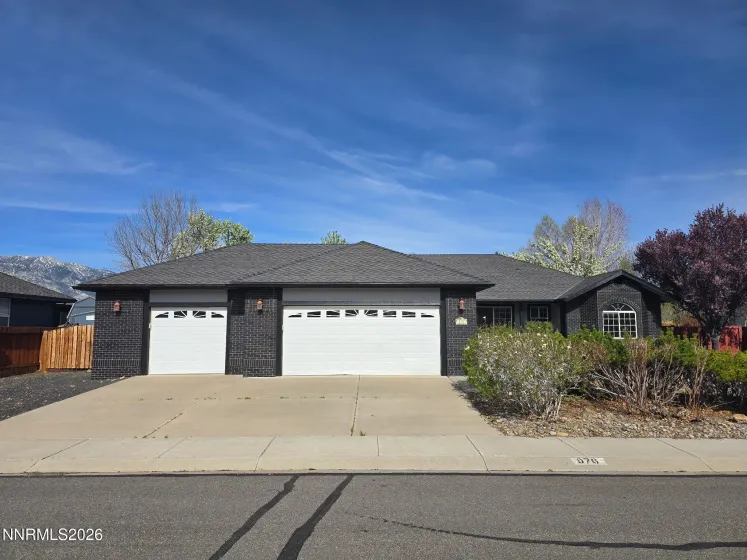 976 Winter Green, Gardnerville, Nevada 89460, ,2 BathroomsBathrooms,Residential,Residential,Winter Green,260003467