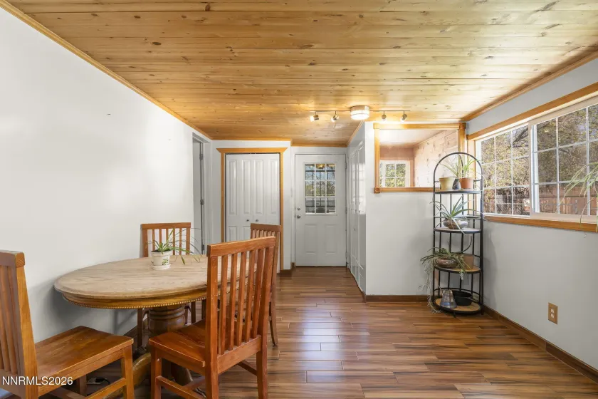 5660 Igloo, Sun Valley, Nevada 89433, 4 Bedrooms Bedrooms, ,3 BathroomsBathrooms,Residential,Residential,Igloo,260003456