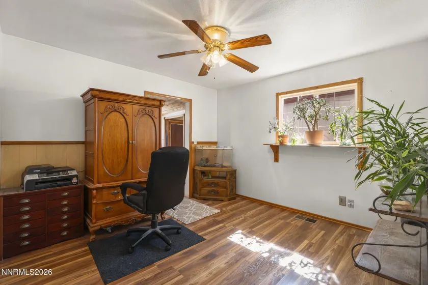 5660 Igloo, Sun Valley, Nevada 89433, 4 Bedrooms Bedrooms, ,3 BathroomsBathrooms,Residential,Residential,Igloo,260003456