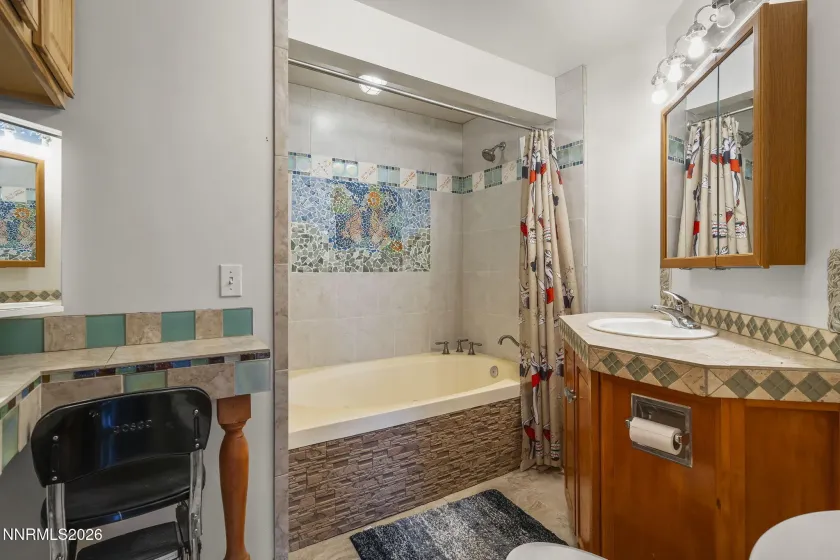 5660 Igloo, Sun Valley, Nevada 89433, 4 Bedrooms Bedrooms, ,3 BathroomsBathrooms,Residential,Residential,Igloo,260003456