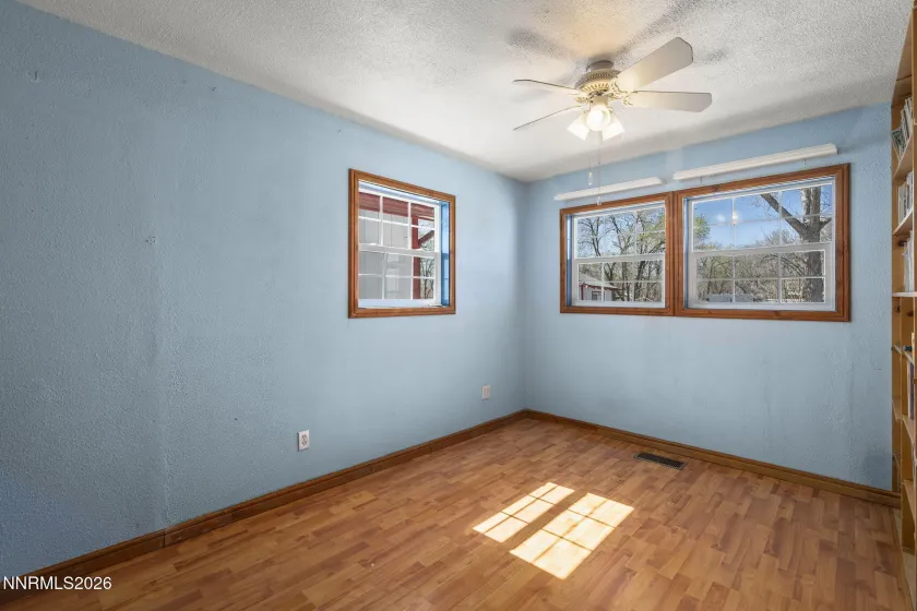 5660 Igloo, Sun Valley, Nevada 89433, 4 Bedrooms Bedrooms, ,3 BathroomsBathrooms,Residential,Residential,Igloo,260003456