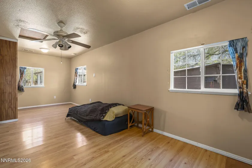 5660 Igloo, Sun Valley, Nevada 89433, 4 Bedrooms Bedrooms, ,3 BathroomsBathrooms,Residential,Residential,Igloo,260003456