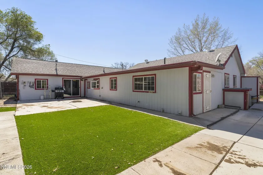 5660 Igloo, Sun Valley, Nevada 89433, 4 Bedrooms Bedrooms, ,3 BathroomsBathrooms,Residential,Residential,Igloo,260003456