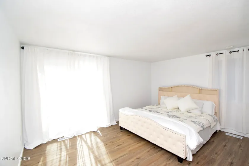 6770 Evening Star, Sparks, Nevada 89436, 3 Bedrooms Bedrooms, ,3 BathroomsBathrooms,Residential,Residential,Evening Star,260003457