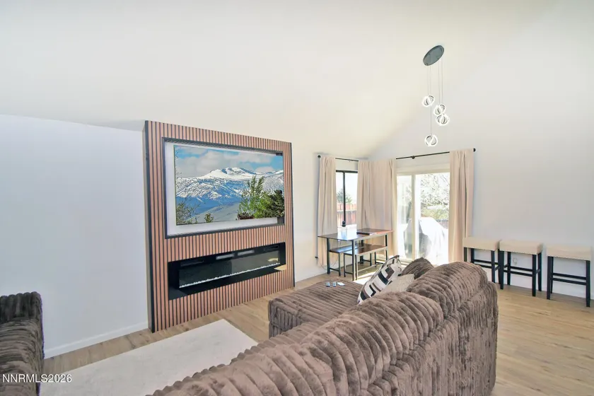 6770 Evening Star, Sparks, Nevada 89436, 3 Bedrooms Bedrooms, ,3 BathroomsBathrooms,Residential,Residential,Evening Star,260003457