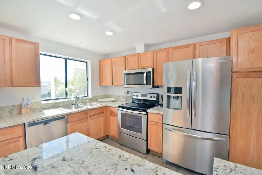 6770 Evening Star, Sparks, Nevada 89436, 3 Bedrooms Bedrooms, ,3 BathroomsBathrooms,Residential,Residential,Evening Star,260003457