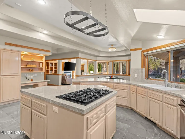 2555 Wellington, Carson City, Nevada 89703, 4 Bedrooms Bedrooms, ,4 BathroomsBathrooms,Residential,Residential,Wellington,260003460