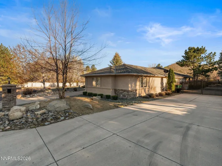 2555 Wellington, Carson City, Nevada 89703, 4 Bedrooms Bedrooms, ,4 BathroomsBathrooms,Residential,Residential,Wellington,260003460