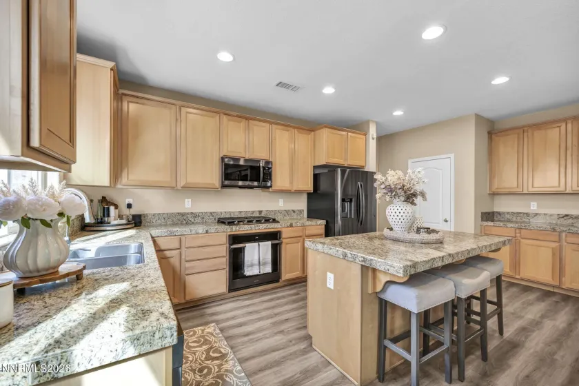 490 Luciana, Reno, Nevada 89521, 5 Bedrooms Bedrooms, ,3 BathroomsBathrooms,Residential,Residential,Luciana,260003462