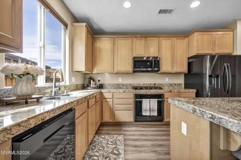 490 Luciana, Reno, Nevada 89521, 5 Bedrooms Bedrooms, ,3 BathroomsBathrooms,Residential,Residential,Luciana,260003462